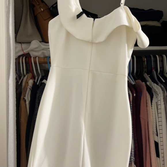 Women’s Dress - Picture 3 of 3